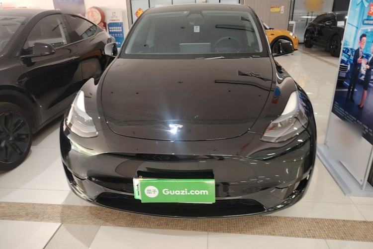 Used Tesla Model Y 2023 Rear-Wheel-Drive Version Front