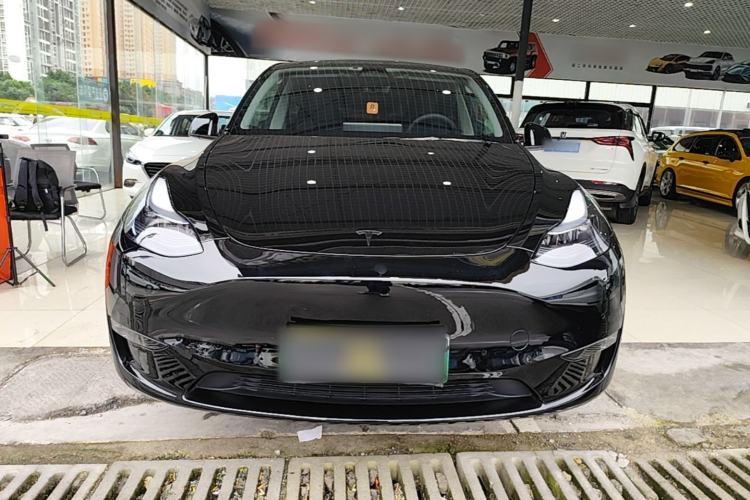 Used Tesla Model Y 2023 Long-Range All-Wheel-Drive Version Front