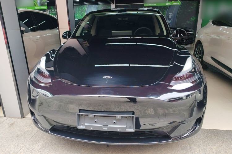 Used Tesla Model Y 2023 Rear-Wheel-Drive Version Front