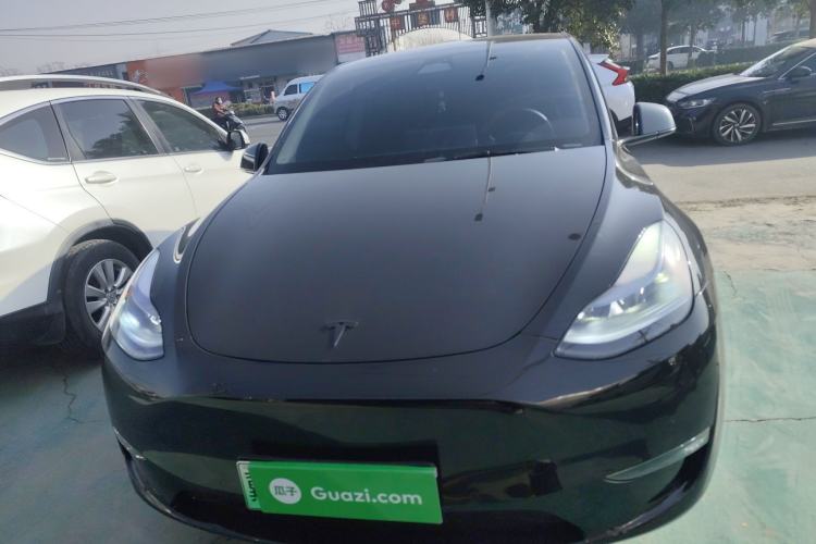Used Tesla Model Y 2023 Long-Range All-Wheel-Drive Version Front