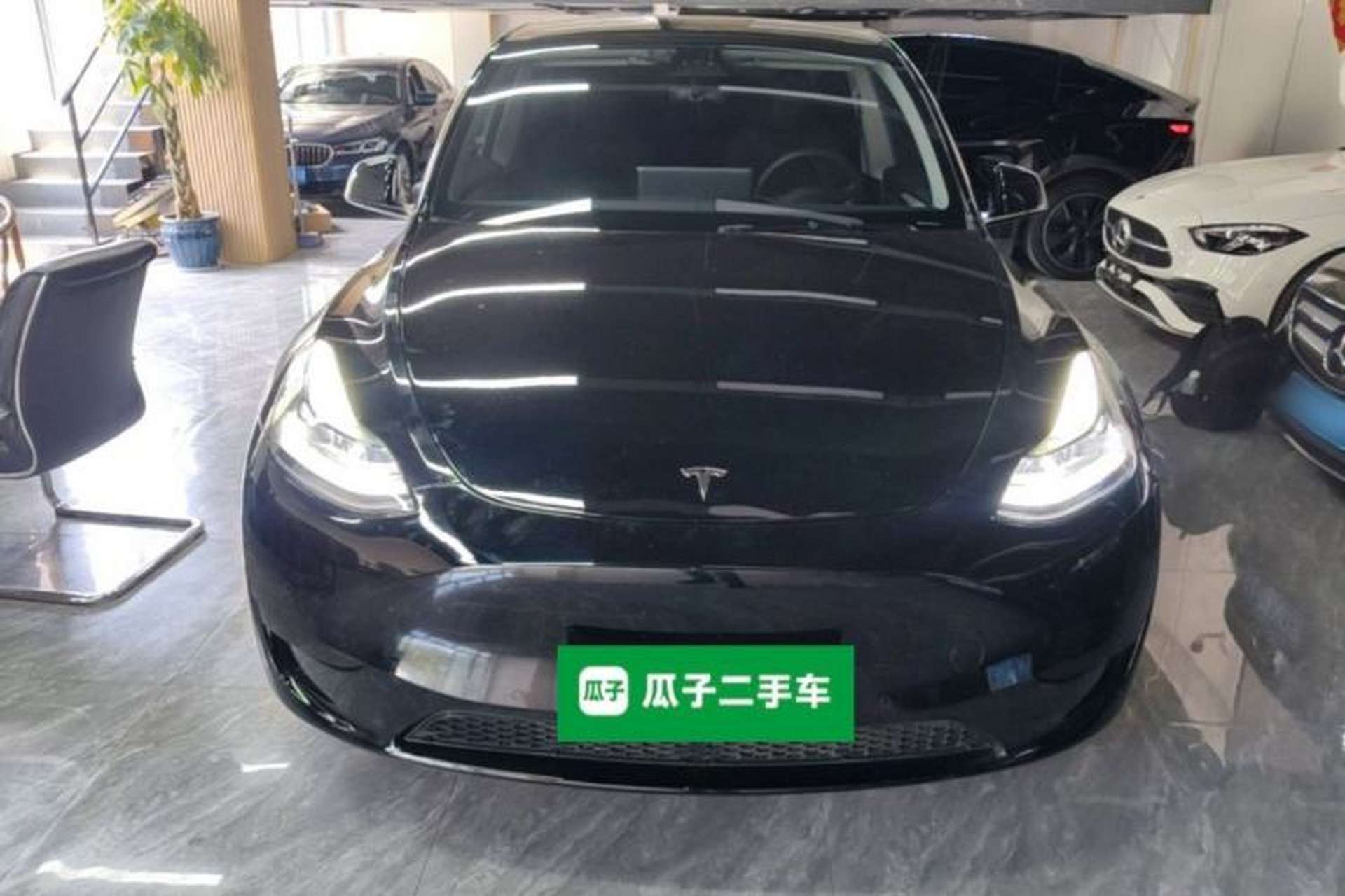 Used Tesla Model Y 2023 Rear-Wheel-Drive Version Front