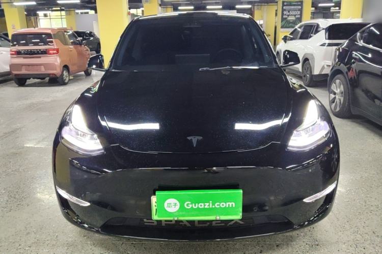 Used Tesla Model Y 2023 Long-Range All-Wheel-Drive Version Front