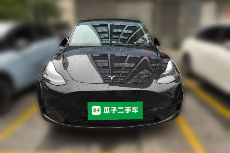 Used Tesla Model Y 2023 Rear-Wheel-Drive Version Front