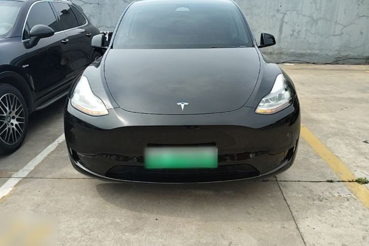 Used Tesla Model Y 2023 Rear-Wheel-Drive Version Front