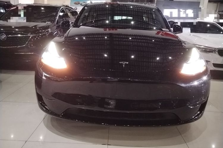 Used Tesla Model Y 2023 Rear-Wheel-Drive Version Front
