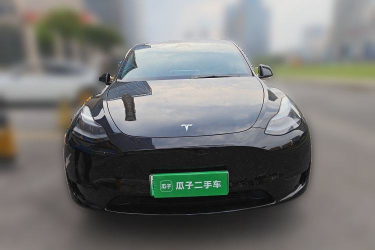Used Tesla Model Y 2023 Rear-Wheel-Drive Version Front