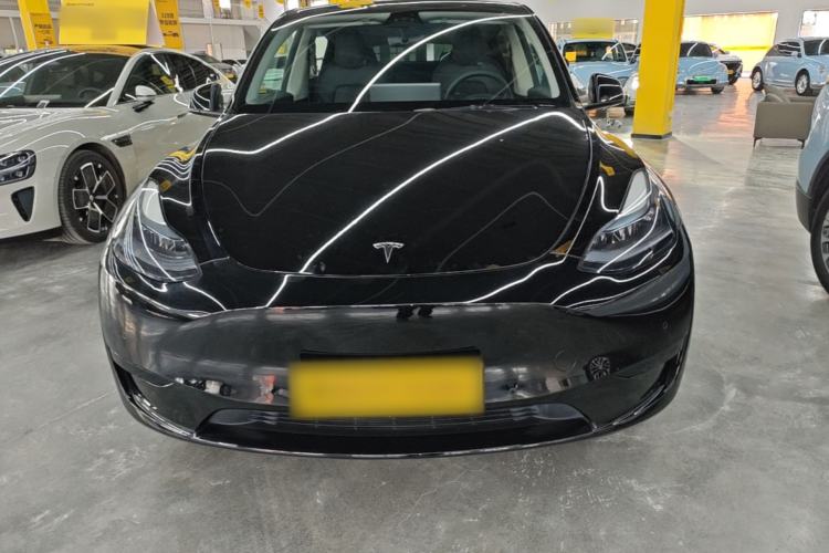 Used Tesla Model Y 2023 Rear-Wheel-Drive Version Front