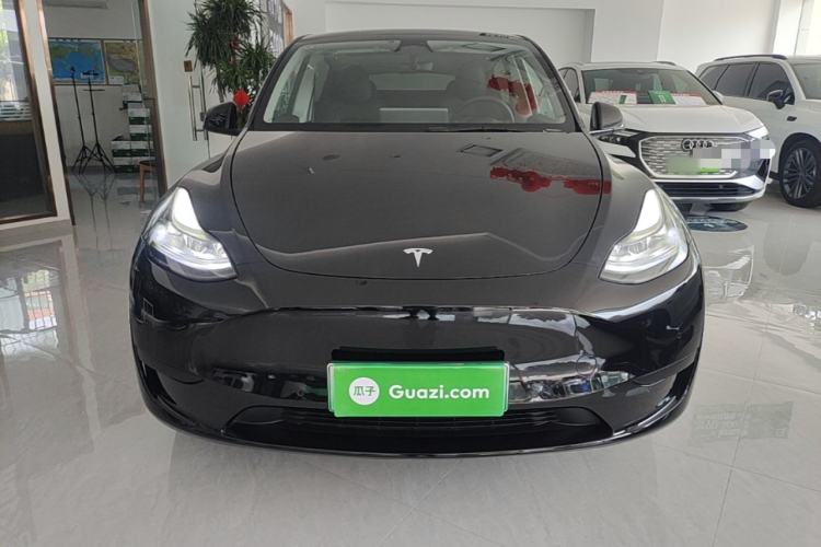 Used Tesla Model Y 2023 Rear-Wheel-Drive Version Front