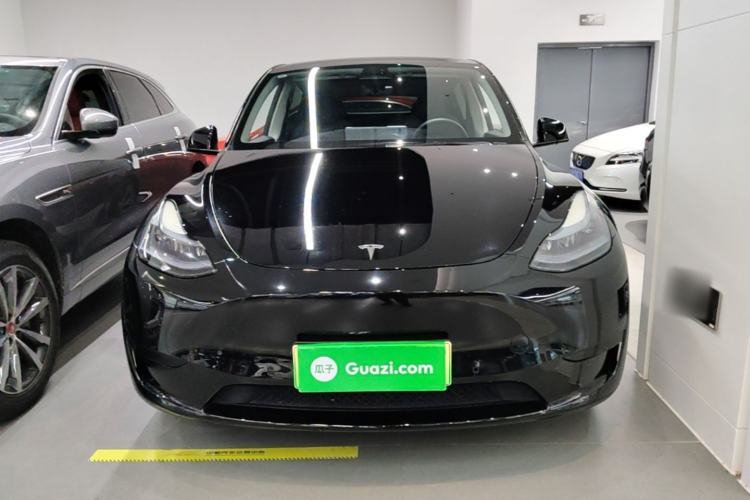 Used Tesla Model Y 2023 Rear-Wheel-Drive Version Front
