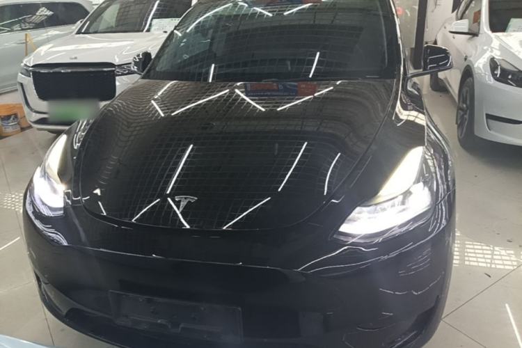 Used Tesla Model Y 2023 Rear-Wheel-Drive Version Front