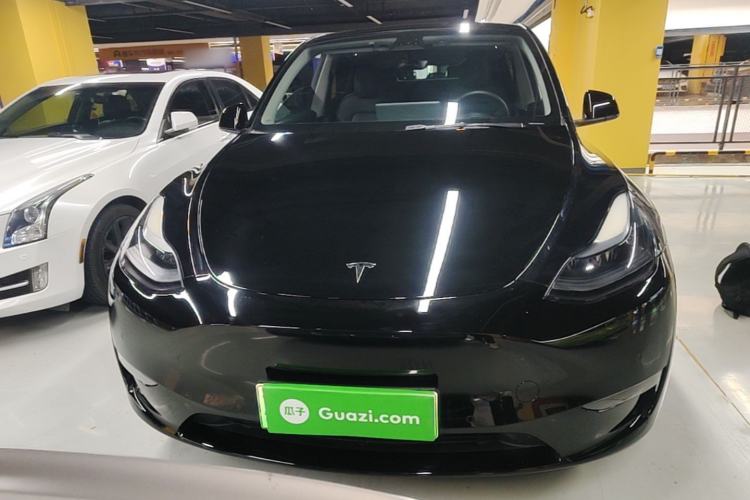 Used Tesla Model Y 2023 Long-Range All-Wheel-Drive Version Front
