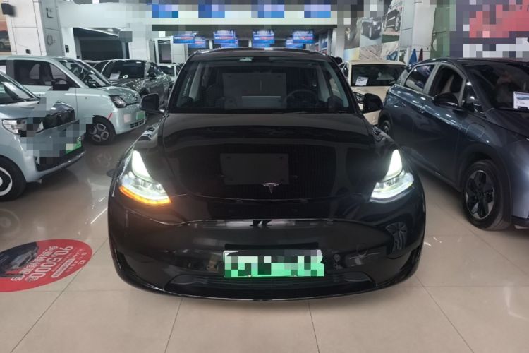 Used Tesla Model Y 2023 Rear-Wheel-Drive Version Front