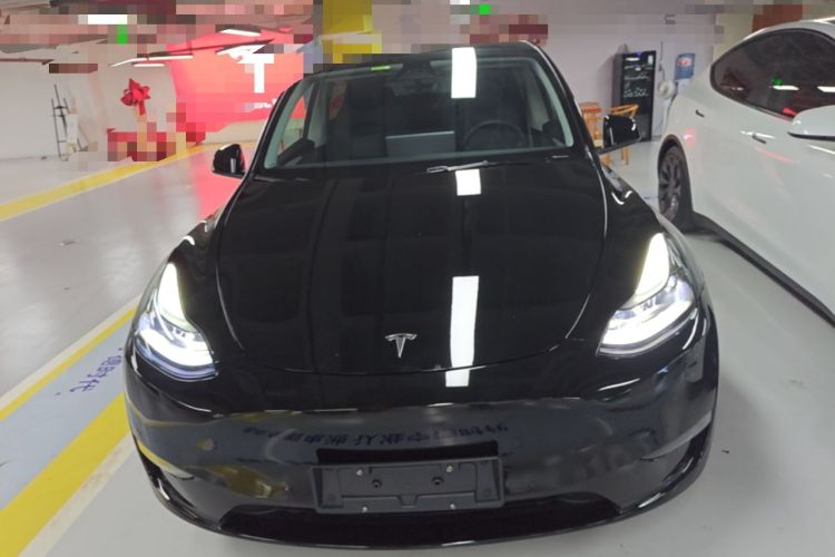Used Tesla Model Y 2023 Long-Range All-Wheel-Drive Version Front