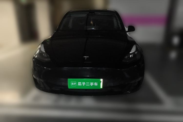Used Tesla Model Y 2023 Long-Range All-Wheel-Drive Version Front