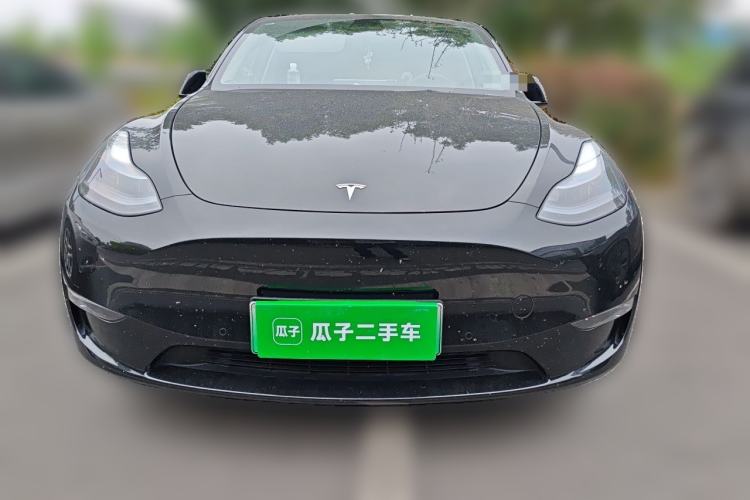Used Tesla Model Y 2023 Long-Range All-Wheel-Drive Version Front