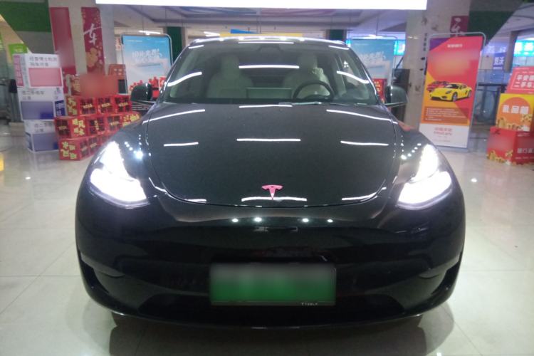 Used Tesla Model Y 2023 High-Performance All-Wheel-Drive Version Front