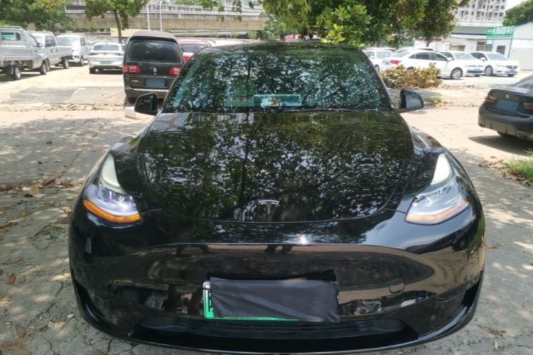 Used Tesla Model Y 2023 Rear-Wheel-Drive Version Front
