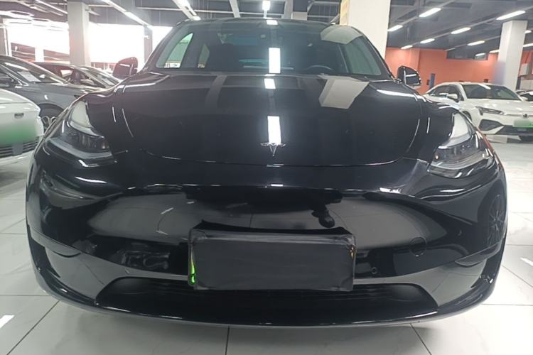 Used Tesla Model Y 2023 Rear-Wheel-Drive Version Front