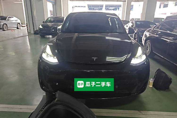 Used Tesla Model Y 2023 Rear-Wheel-Drive Version Front