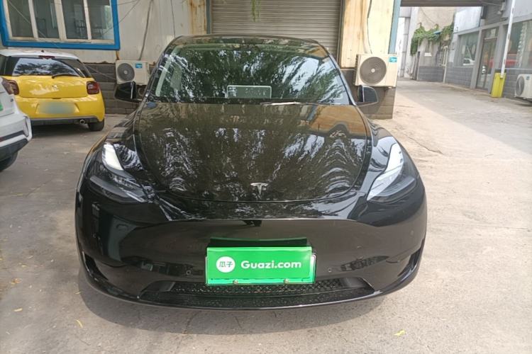 Used Tesla Model Y 2023 Rear-Wheel-Drive Version Front