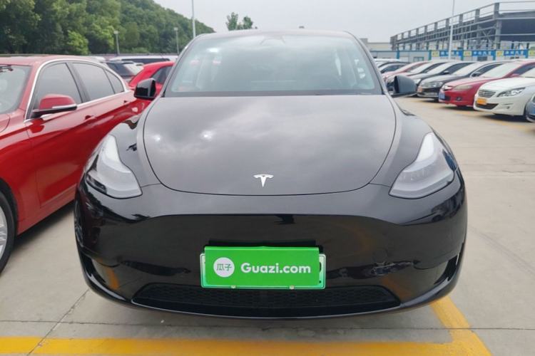 Used Tesla Model Y 2023 Rear-Wheel-Drive Version Front