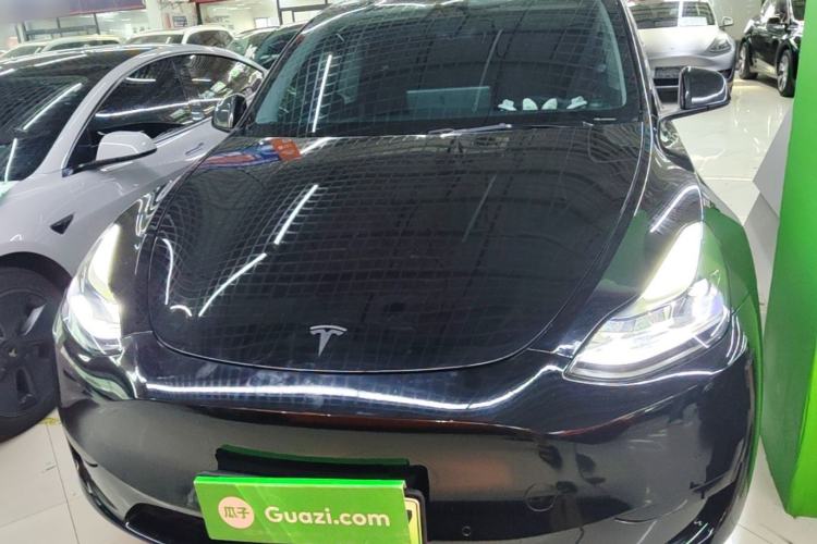Used Tesla Model Y 2023 Rear-Wheel-Drive Version Front