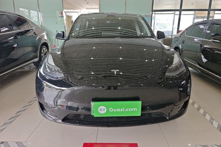 Used Tesla Model Y 2023 Rear-Wheel-Drive Version Front