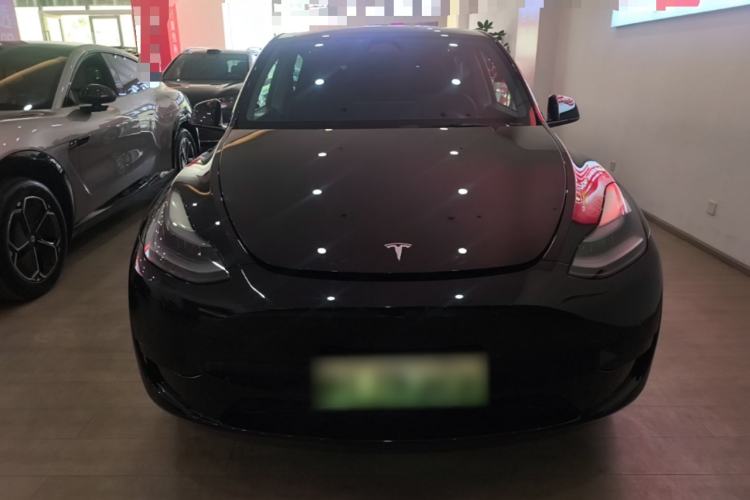 Used Tesla Model Y 2023 Rear-Wheel-Drive Version Front