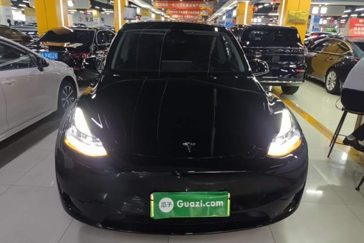 Used Tesla Model Y 2023 Rear-Wheel-Drive Version Front