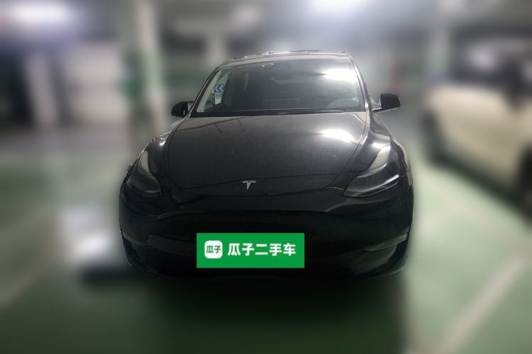 Used Tesla Model Y 2023 Long-Range All-Wheel-Drive Version Front