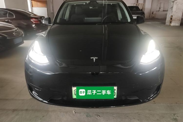 Used Tesla Model Y 2023 Rear-Wheel-Drive Version Front