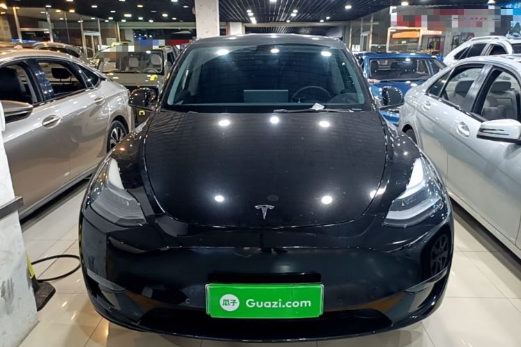 Used Tesla Model Y 2023 Long-Range All-Wheel-Drive Version Front