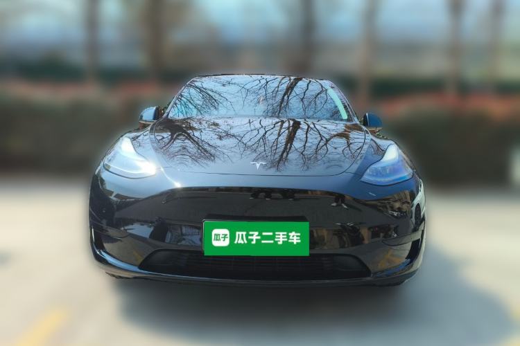 Used Tesla Model Y 2023 Rear-Wheel-Drive Version Front