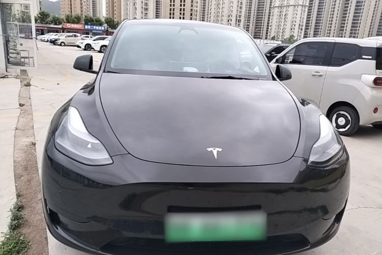 Used Tesla Model Y 2023 Rear-Wheel-Drive Version Front