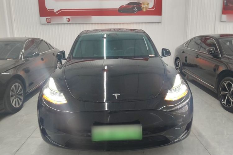 Used Tesla Model Y 2023 Rear-Wheel-Drive Version Front