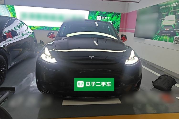 Used Tesla Model Y 2023 Rear-Wheel-Drive Version Front