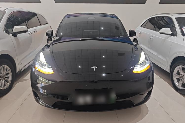 Used Tesla Model Y 2023 Rear-Wheel-Drive Version Front