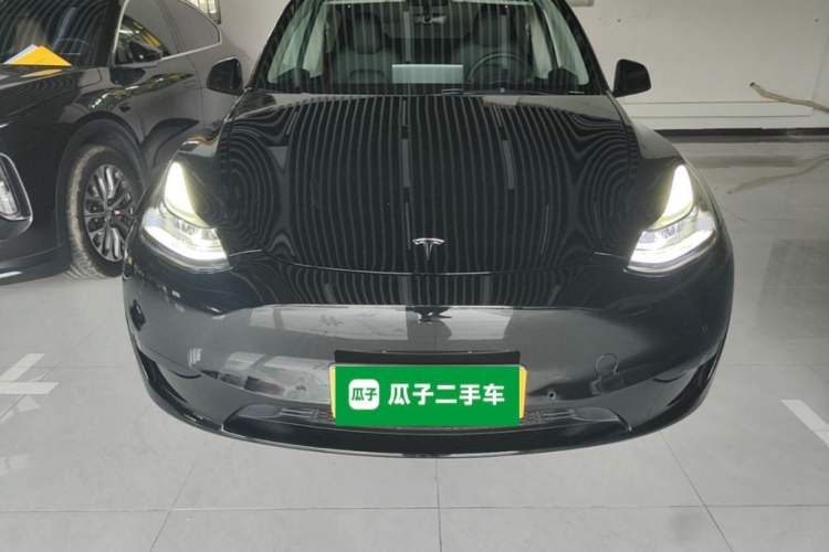 Used Tesla Model Y 2023 Rear-Wheel-Drive Version Front