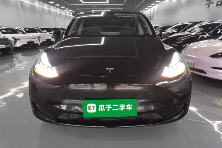 Used Tesla Model Y 2023 Rear-Wheel-Drive Version Front