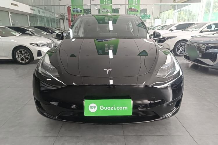 Used Tesla Model Y 2023 Rear-Wheel-Drive Version Front