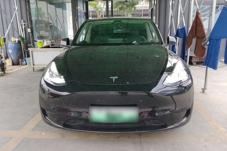 Used Tesla Model Y 2023 Rear-Wheel-Drive Version Front