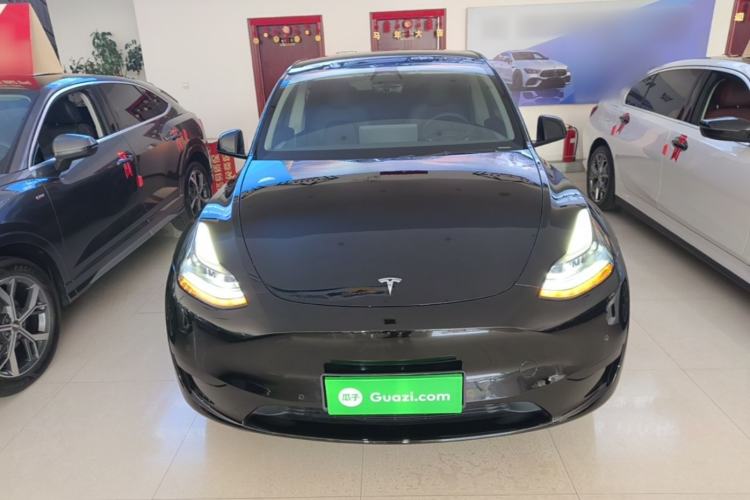 Used Tesla Model Y 2023 Rear-Wheel-Drive Version Front