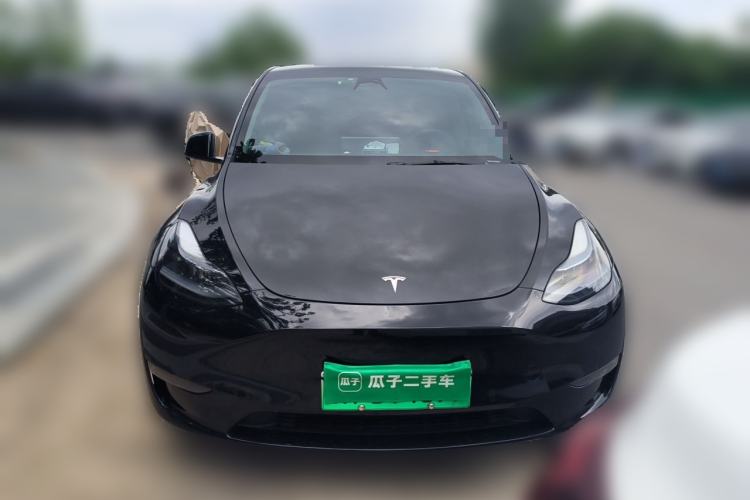Used Tesla Model Y 2023 Long-Range All-Wheel-Drive Version Front