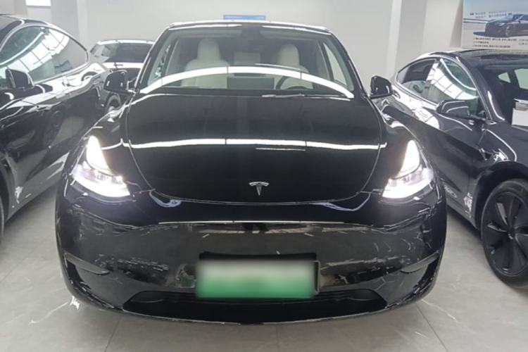 Used Tesla Model Y 2023 Long-Range All-Wheel-Drive Version Front