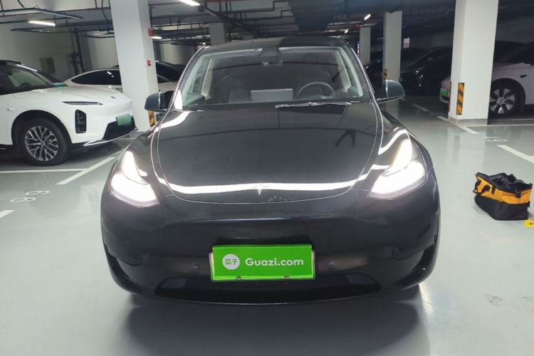 Used Tesla Model Y 2023 Rear-Wheel-Drive Version Front