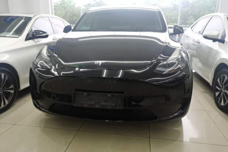 Used Tesla Model Y 2023 Rear-Wheel-Drive Version Front
