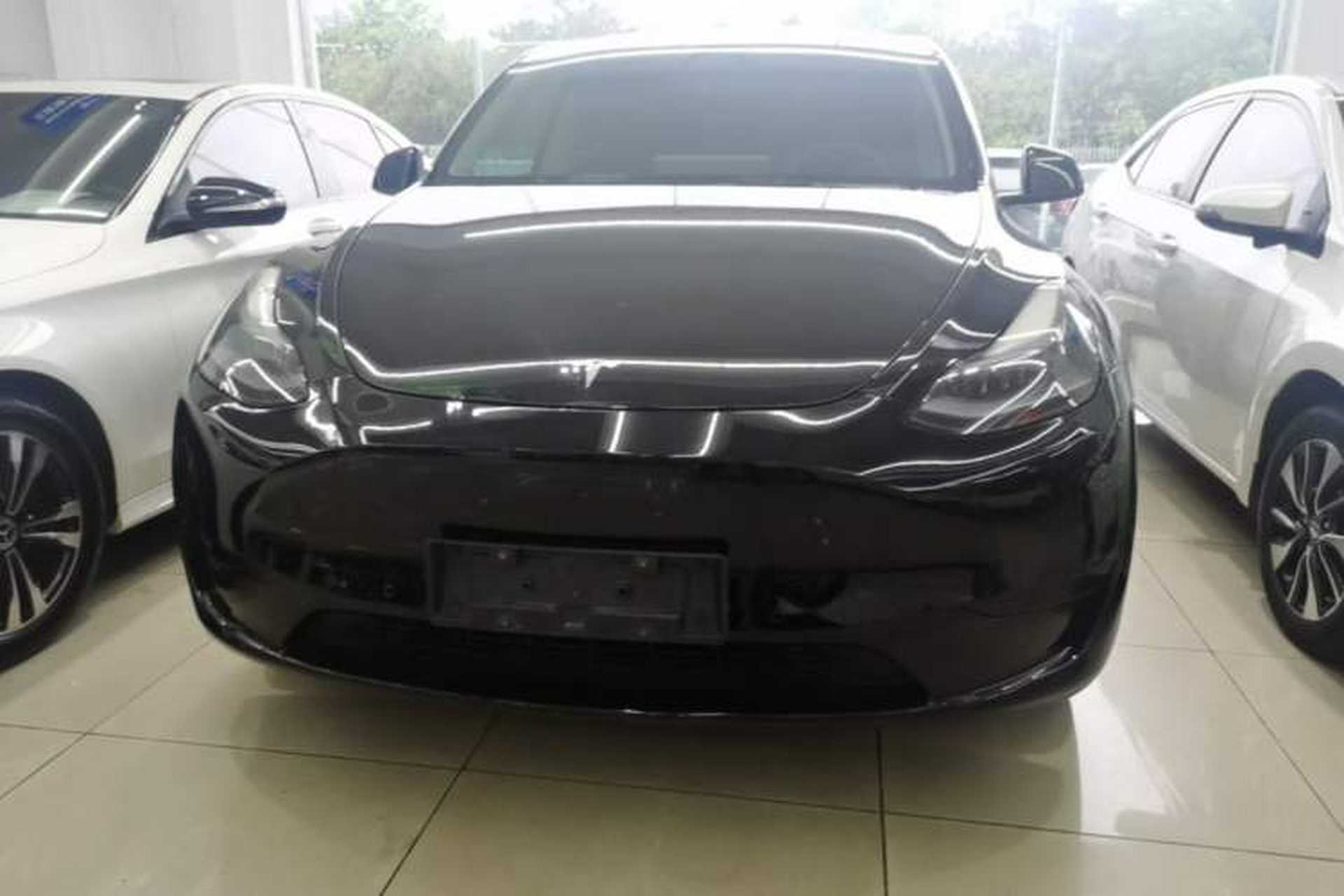 Used Tesla Model Y 2023 Rear-Wheel-Drive Version Front