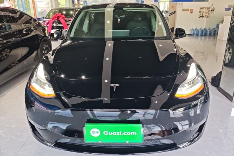 Used Tesla Model Y 2023 Long-Range All-Wheel-Drive Version Front