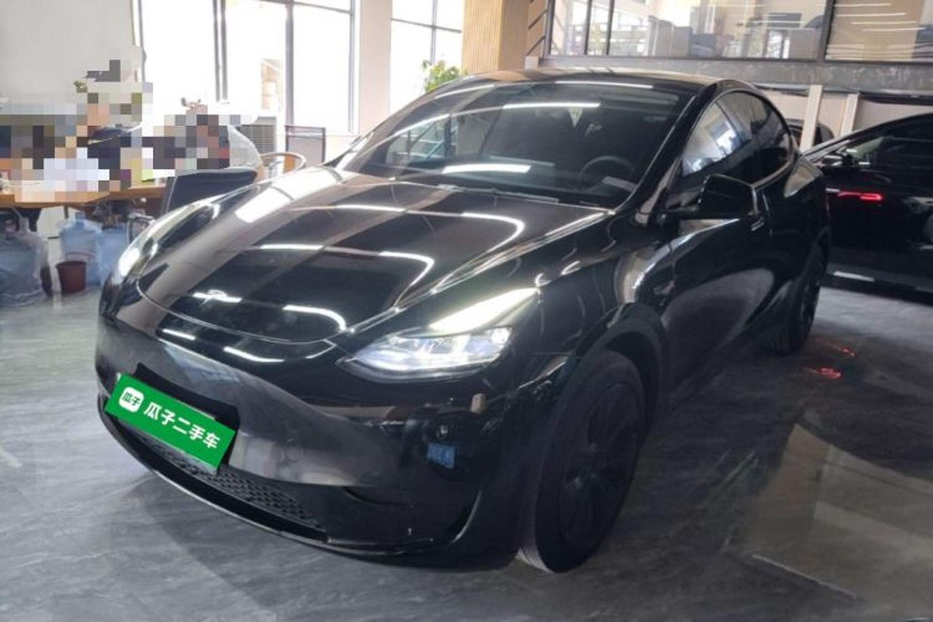 Used Tesla Model Y 2023 Rear-Wheel-Drive Version Front Left 45 Deg