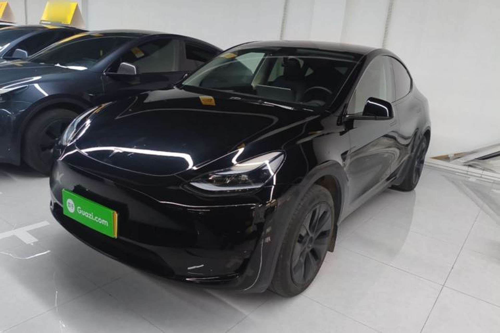 Used Tesla Model Y 2023 Rear-Wheel-Drive Version Front Left 45 Deg